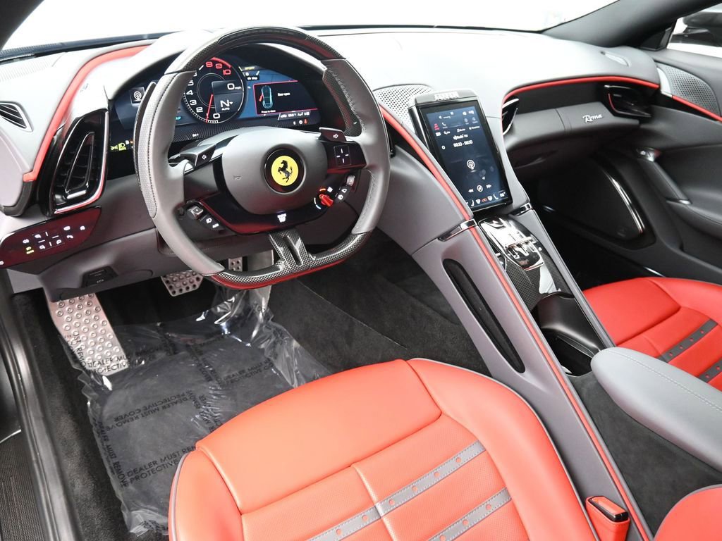 Used 2022 Ferrari Roma RWD image 4