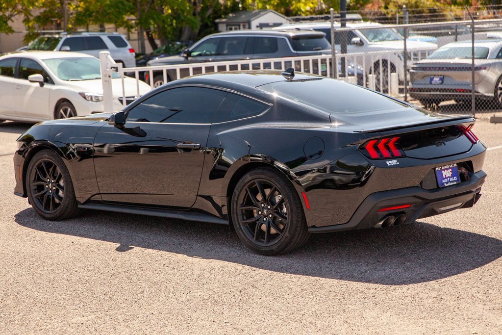 Used 2024 Ford Mustang GT Premium image 7