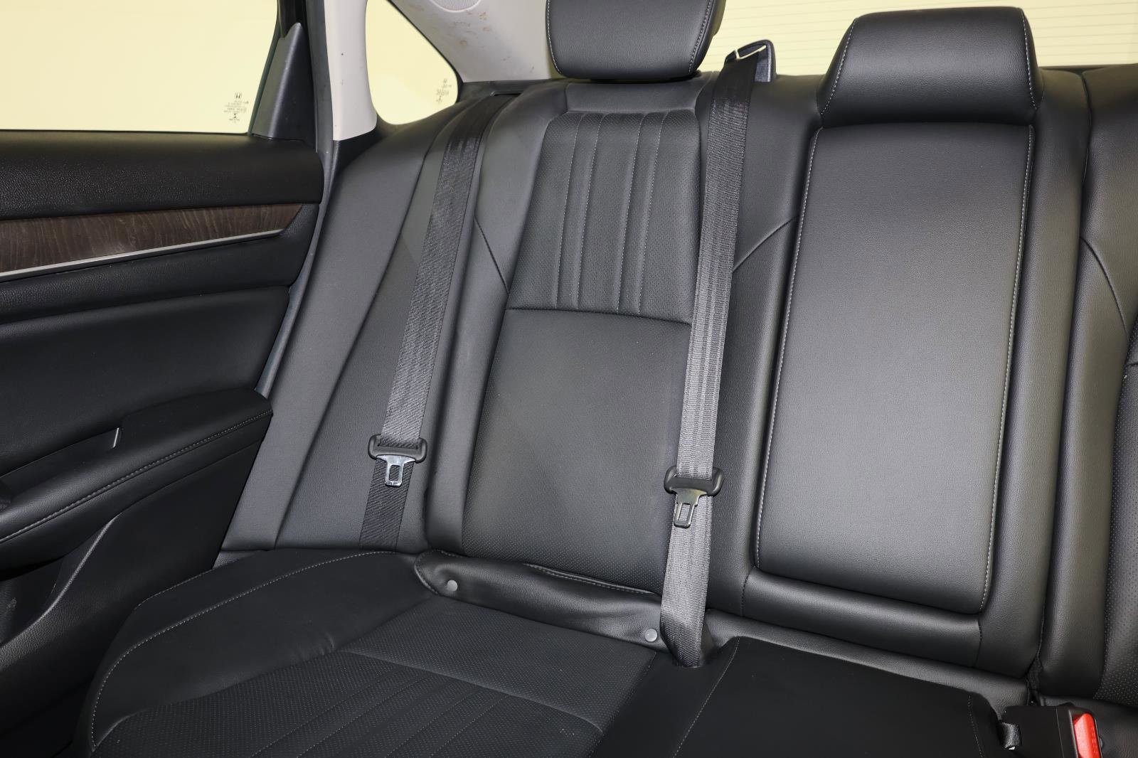 Used 2021 Honda Accord Touring image 12