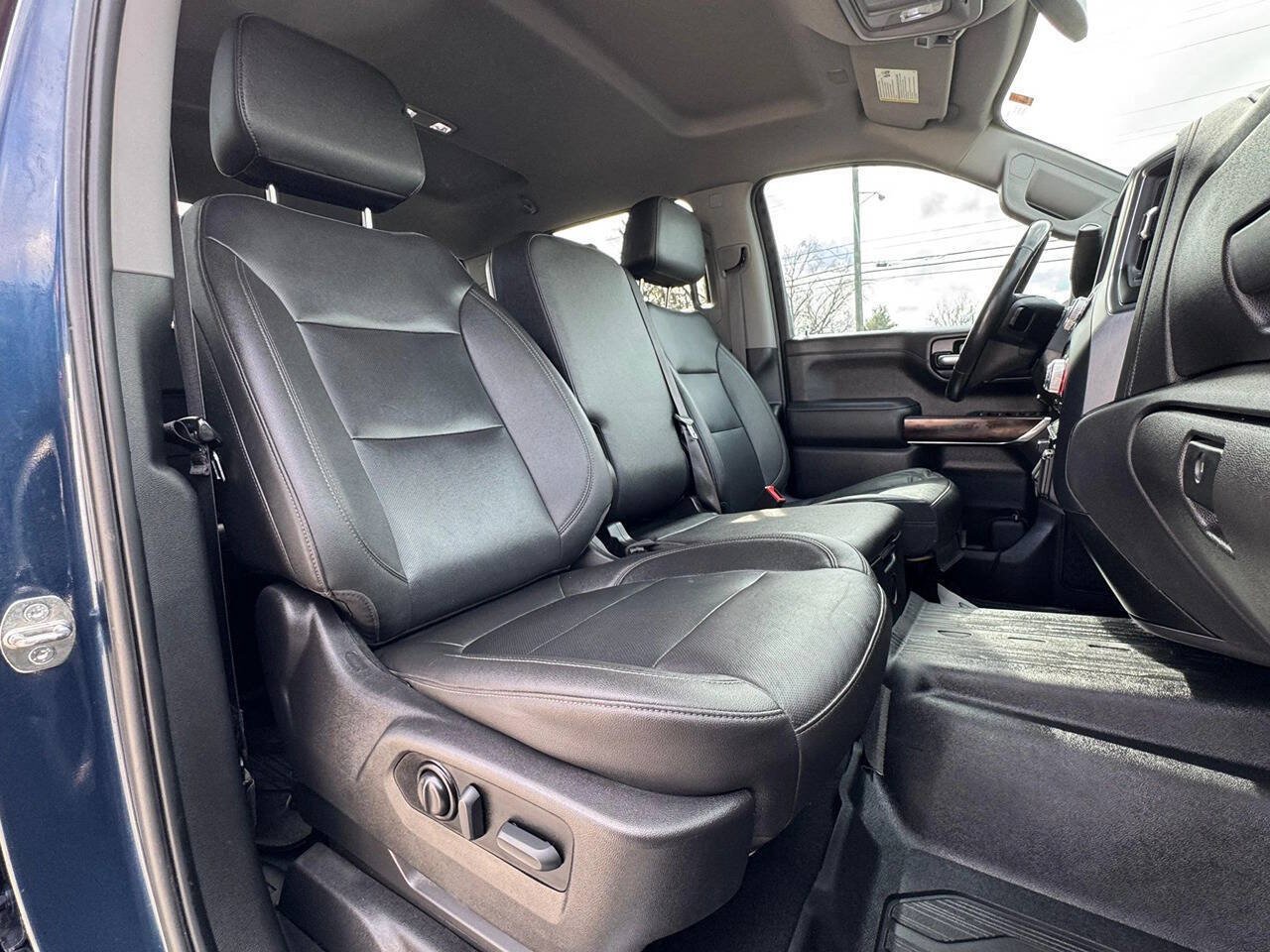 Used 2021 GMC Sierra 1500 SLT RWD image 13