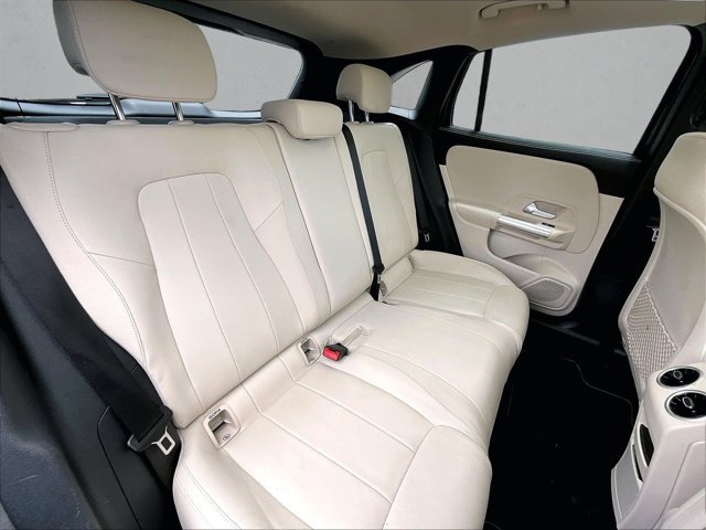 Used 2022 Mercedes-Benz GLA 250 image 29