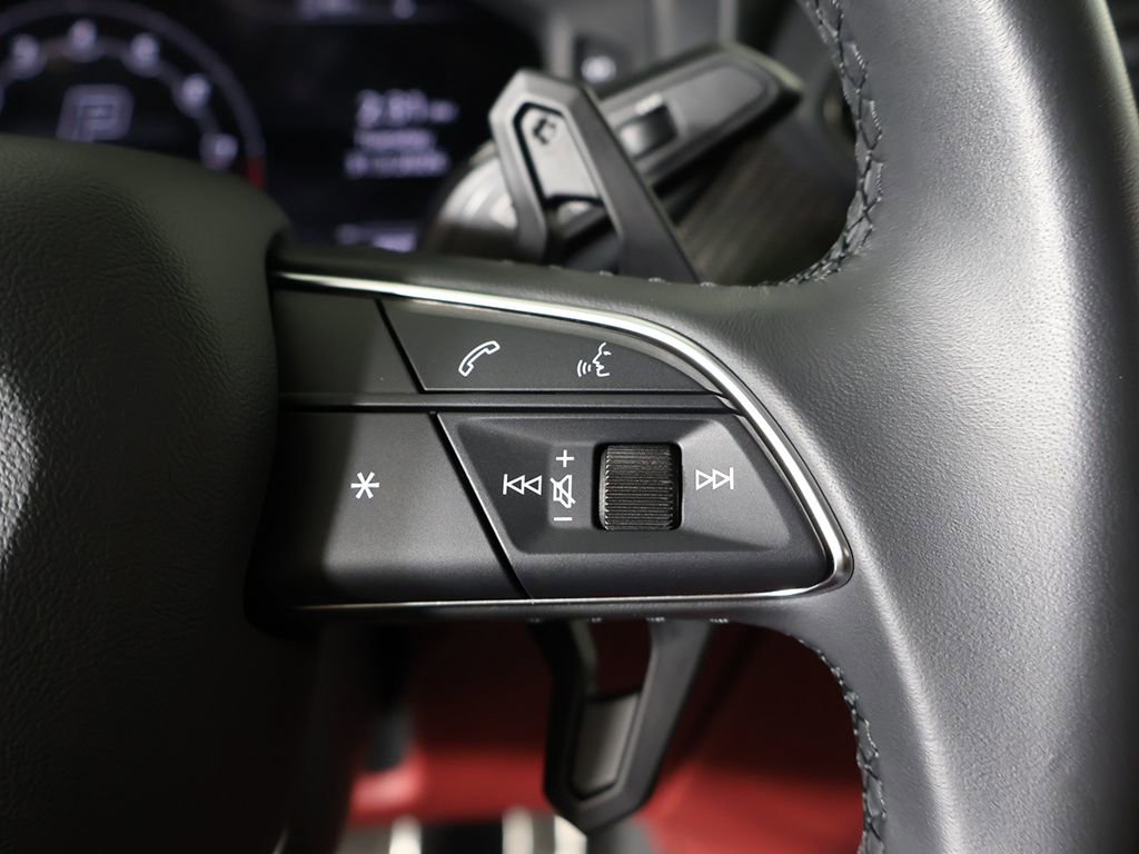 Used 2022 Lamborghini Urus AWD/4WD image 54