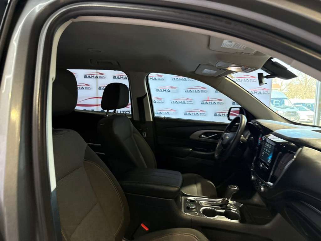 Used 2018 Chevrolet Traverse LS image 47