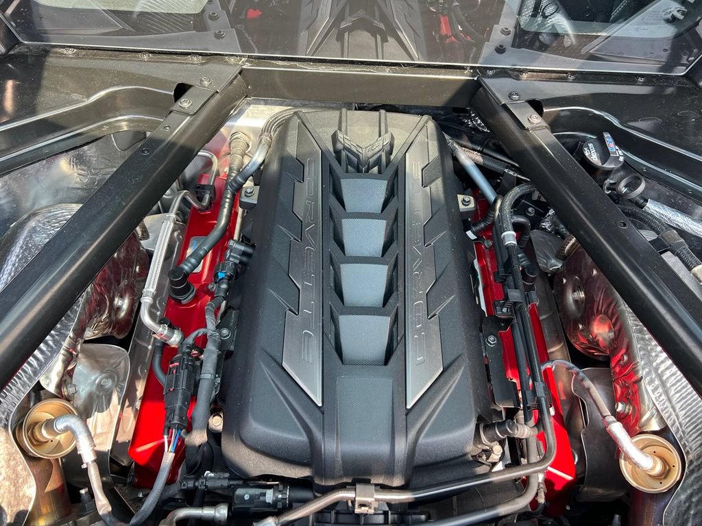 Used 2024 Chevrolet Corvette Stingray Preferred Cpe w/ Battery Protection Package RWD image 24