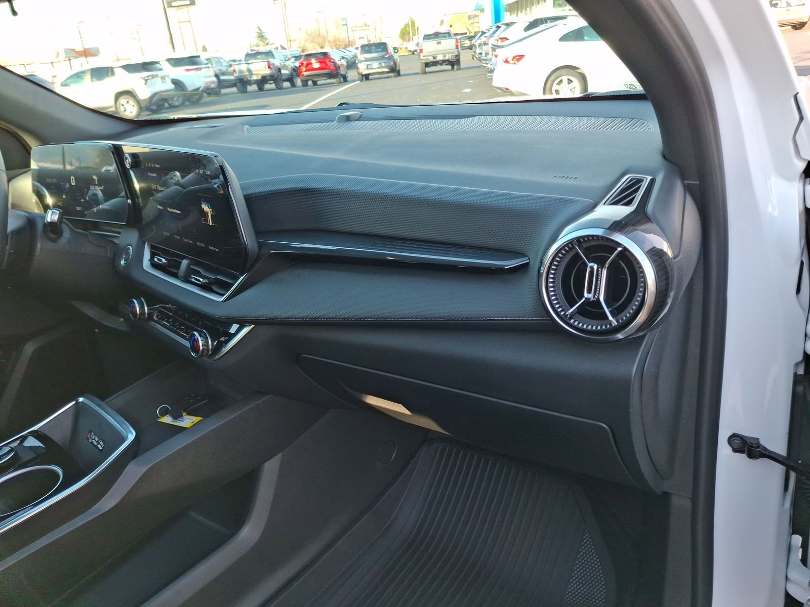 Used 2026 Chevrolet Equinox LT w/ Convenience Package II image 22