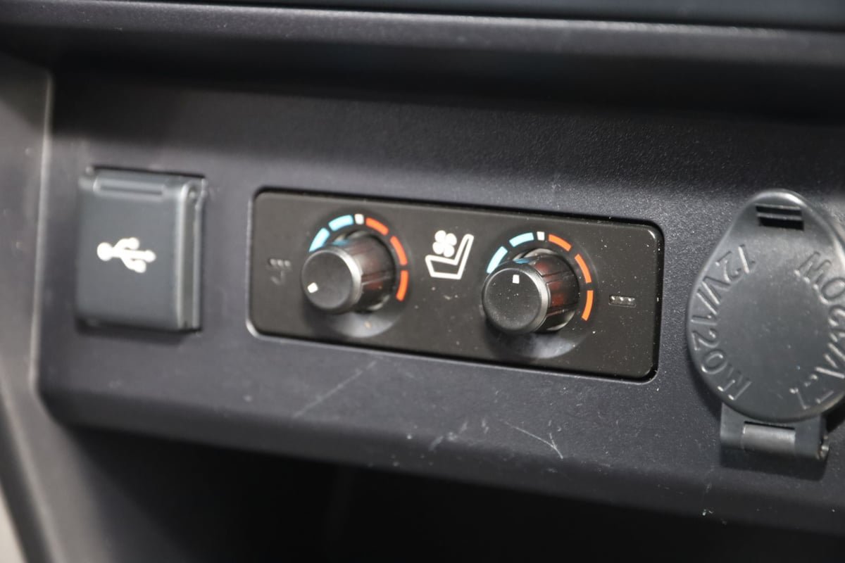 Used 2023 Toyota 4Runner Limited AWD/4WD image 9