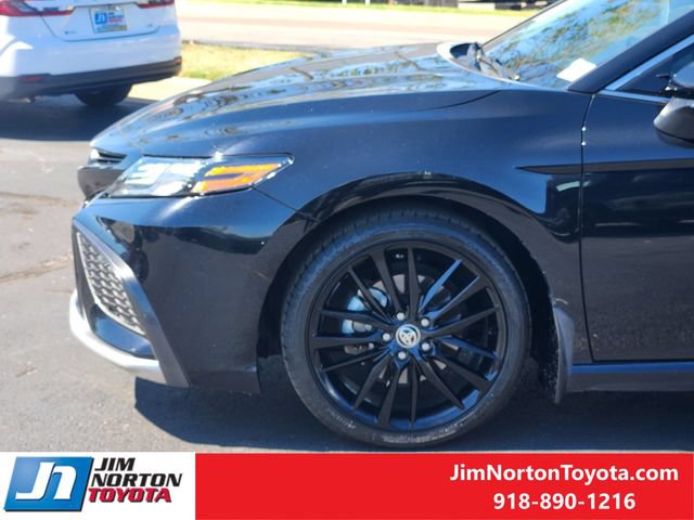 Used 2021 Toyota Camry XSE FWD image 9