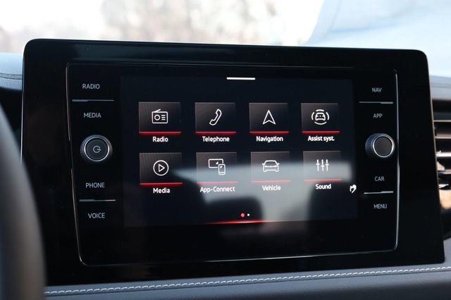 New 2026 Volkswagen Jetta SEL image 13