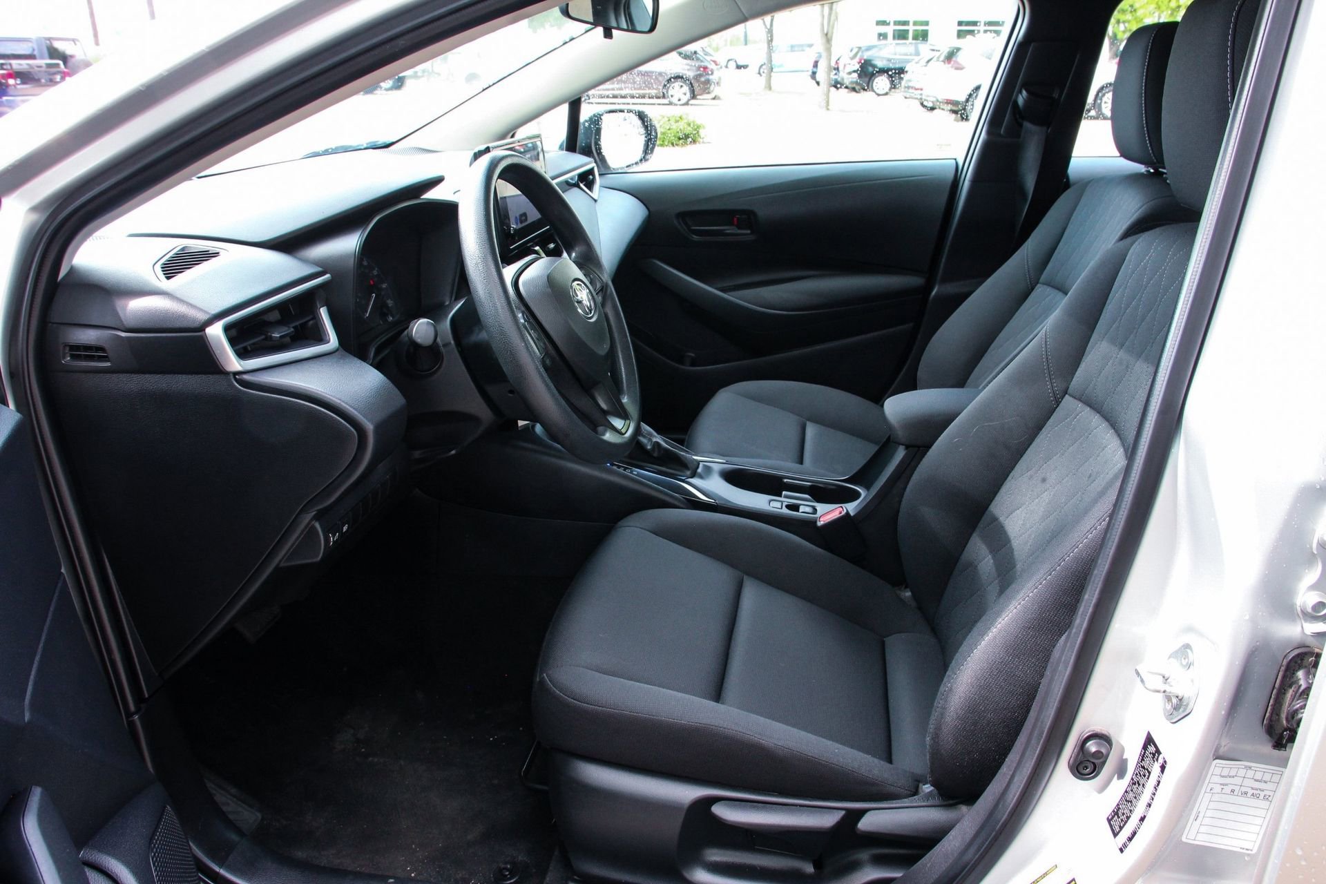 Used 2024 Toyota Corolla LE FWD image 10