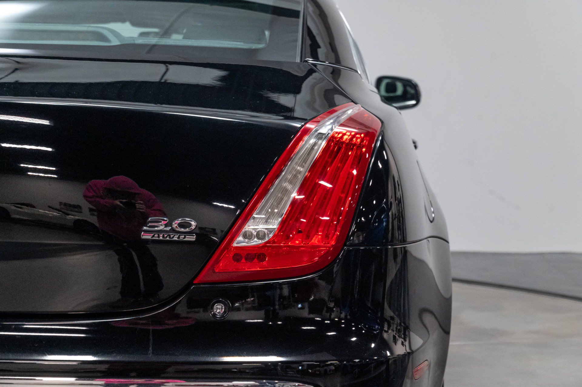 Used 2013 Jaguar XJ AWD image 54