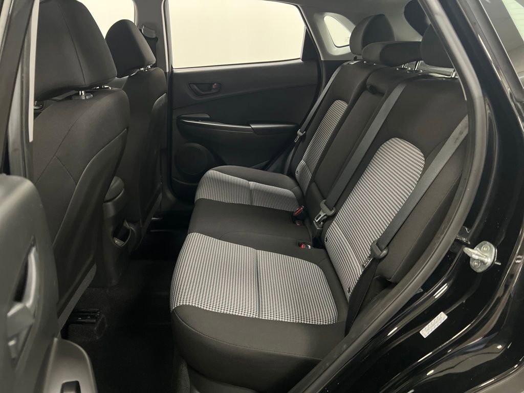 Used 2023 Hyundai Kona SE image 26