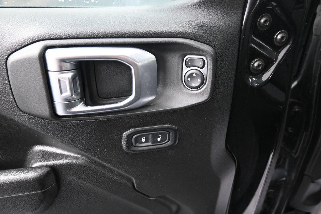 Used 2023 Jeep Gladiator Sport AWD/4WD image 29