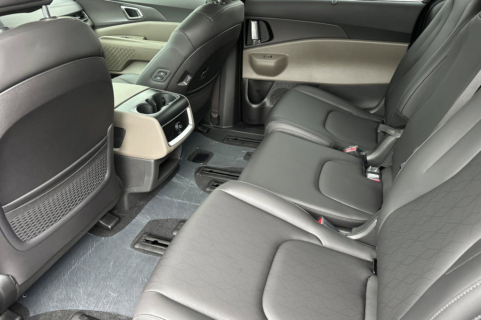 New 2026 Kia Carnival EX image 12
