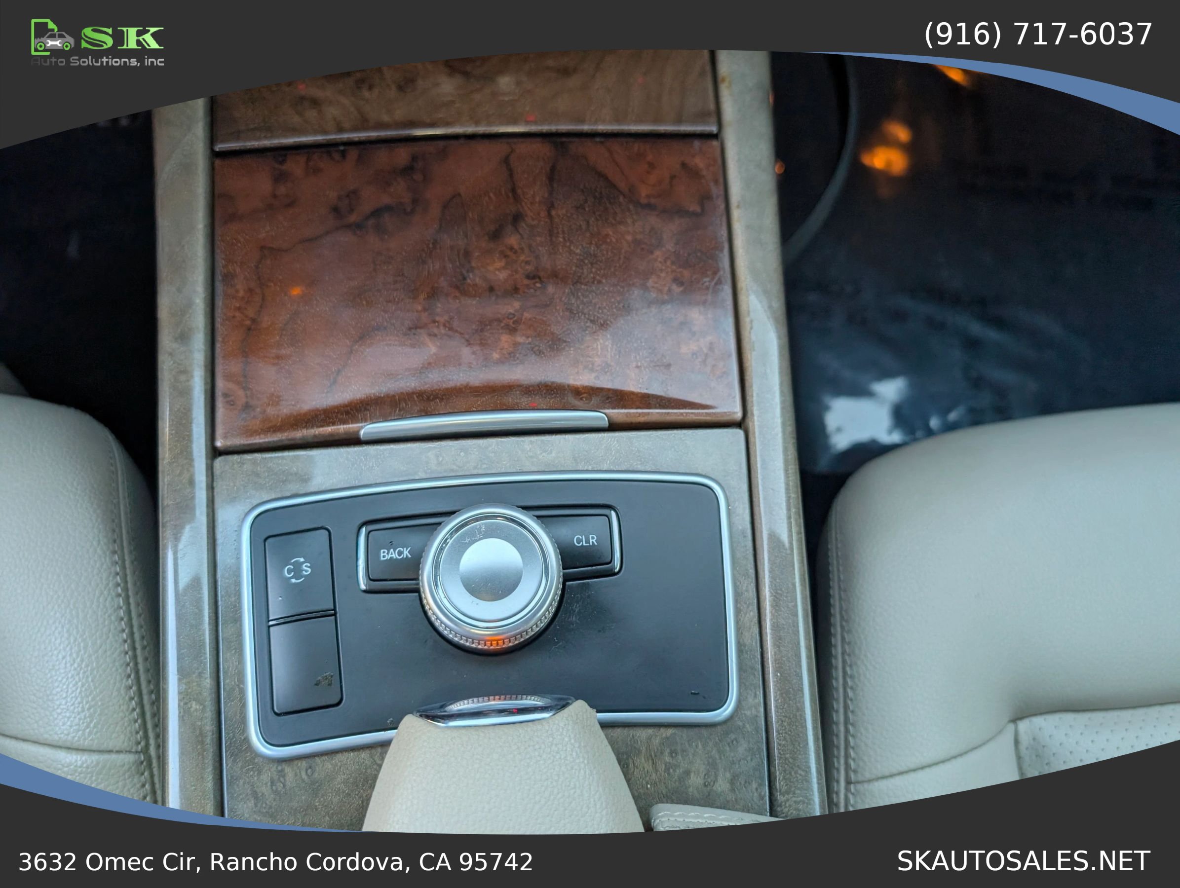 Used 2010 Mercedes-Benz E 350 4MATIC Sedan image 23