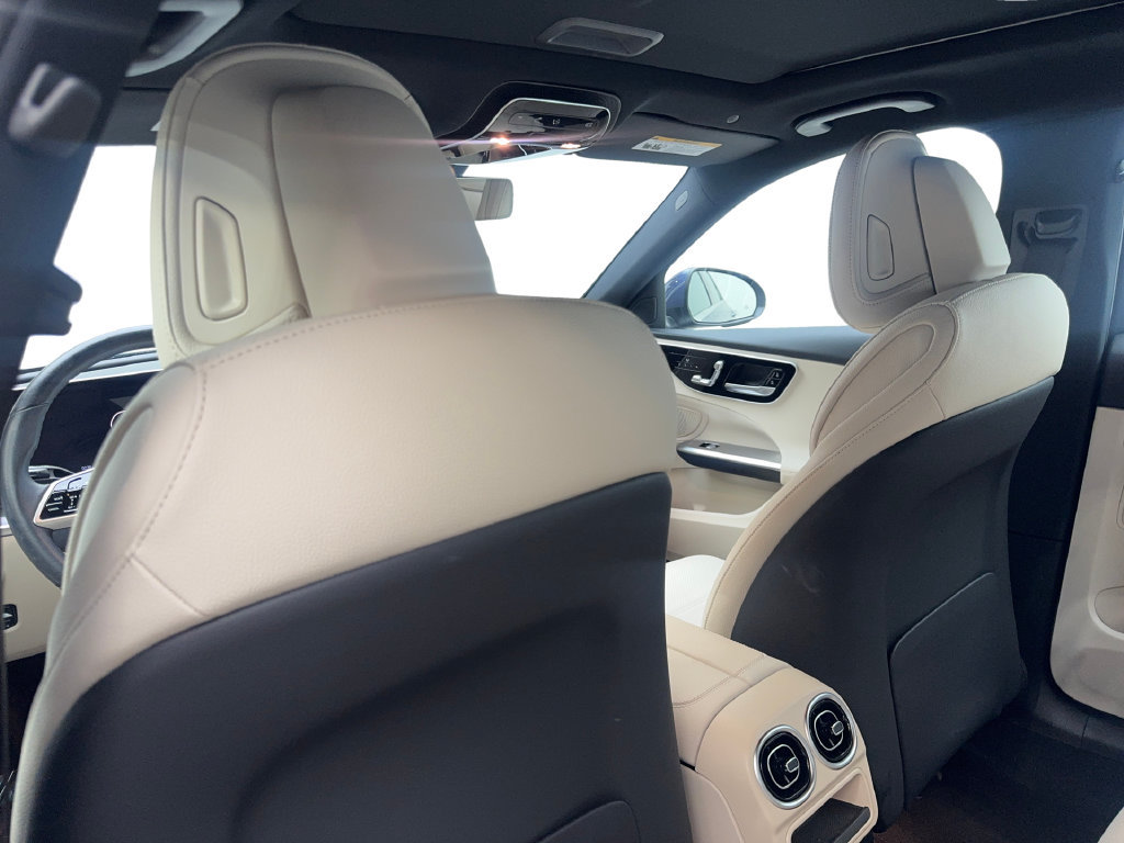 Used 2024 Mercedes-Benz C 300 Sedan image 35