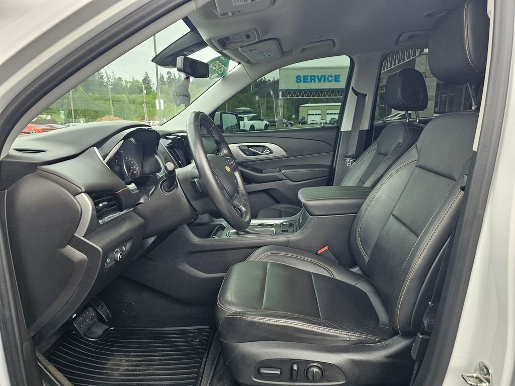 Certified 2020 Chevrolet Traverse LT w/ LT Premium Package FWD image 25