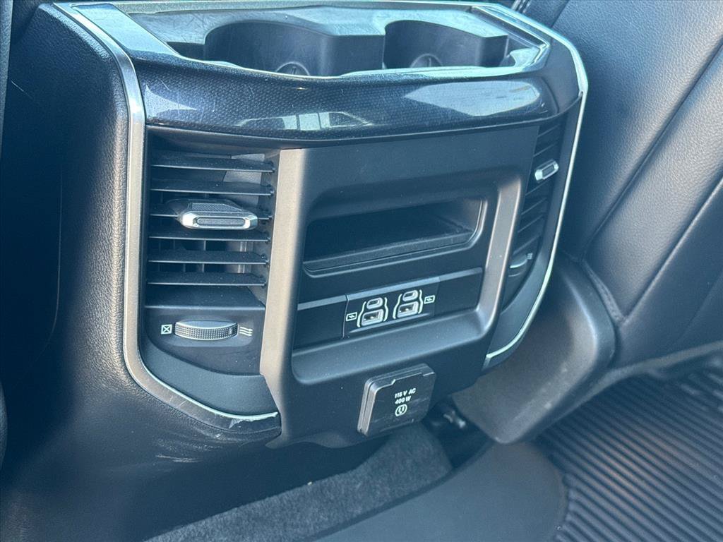 Used 2021 RAM 1500 Laramie w/ Sport Appearance Package AWD/4WD image 11