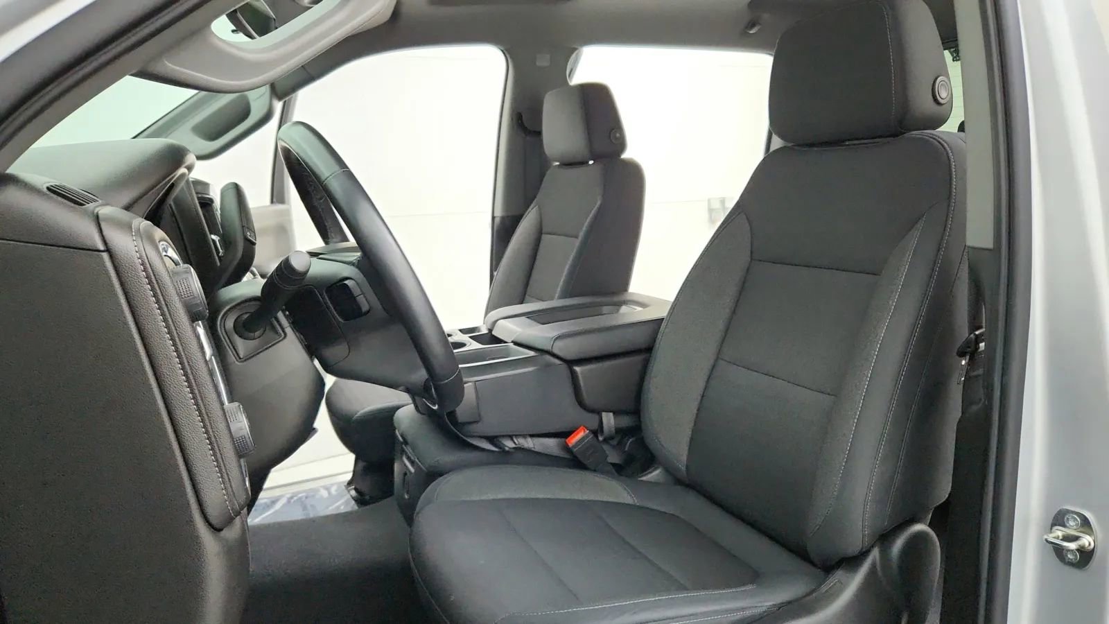 Used 2020 Chevrolet Silverado 1500 LT w/ All-Star Edition image 31