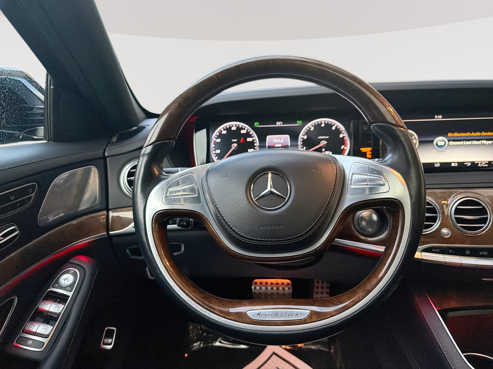 Used 2015 Mercedes-Benz S 550 Sedan image 11