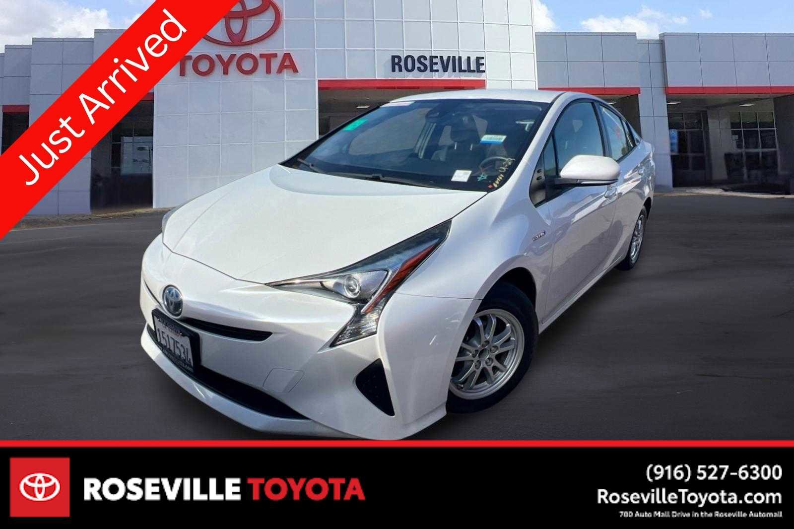 Certified 2017 Toyota Prius Two w/ Carpet Mat Package FWD image 1