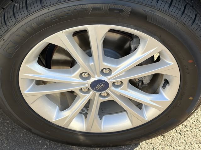 Used 2018 Ford Escape SE w/ SE Sync 3 Package image 4