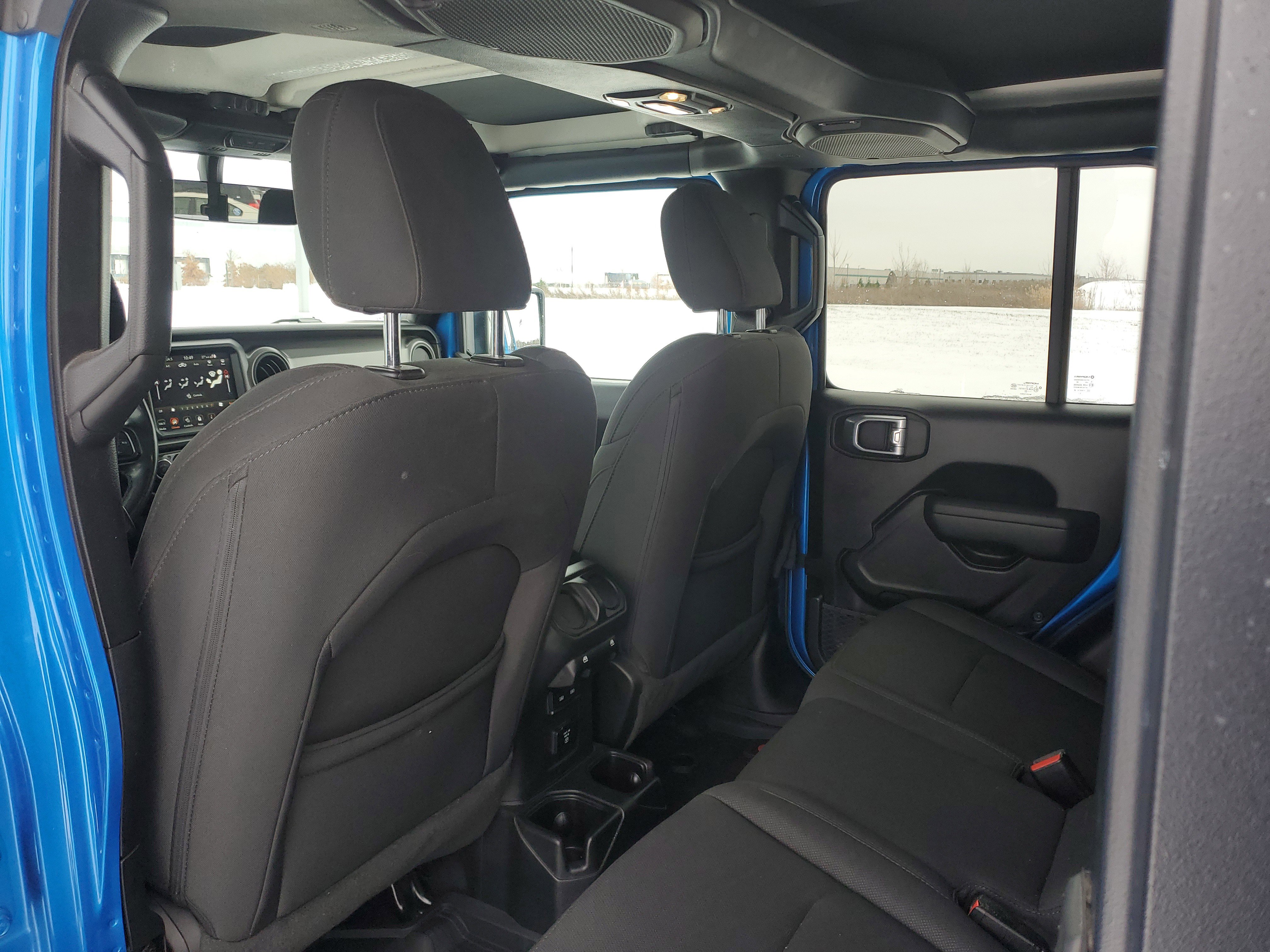 Used 2022 Jeep Gladiator Sport image 10