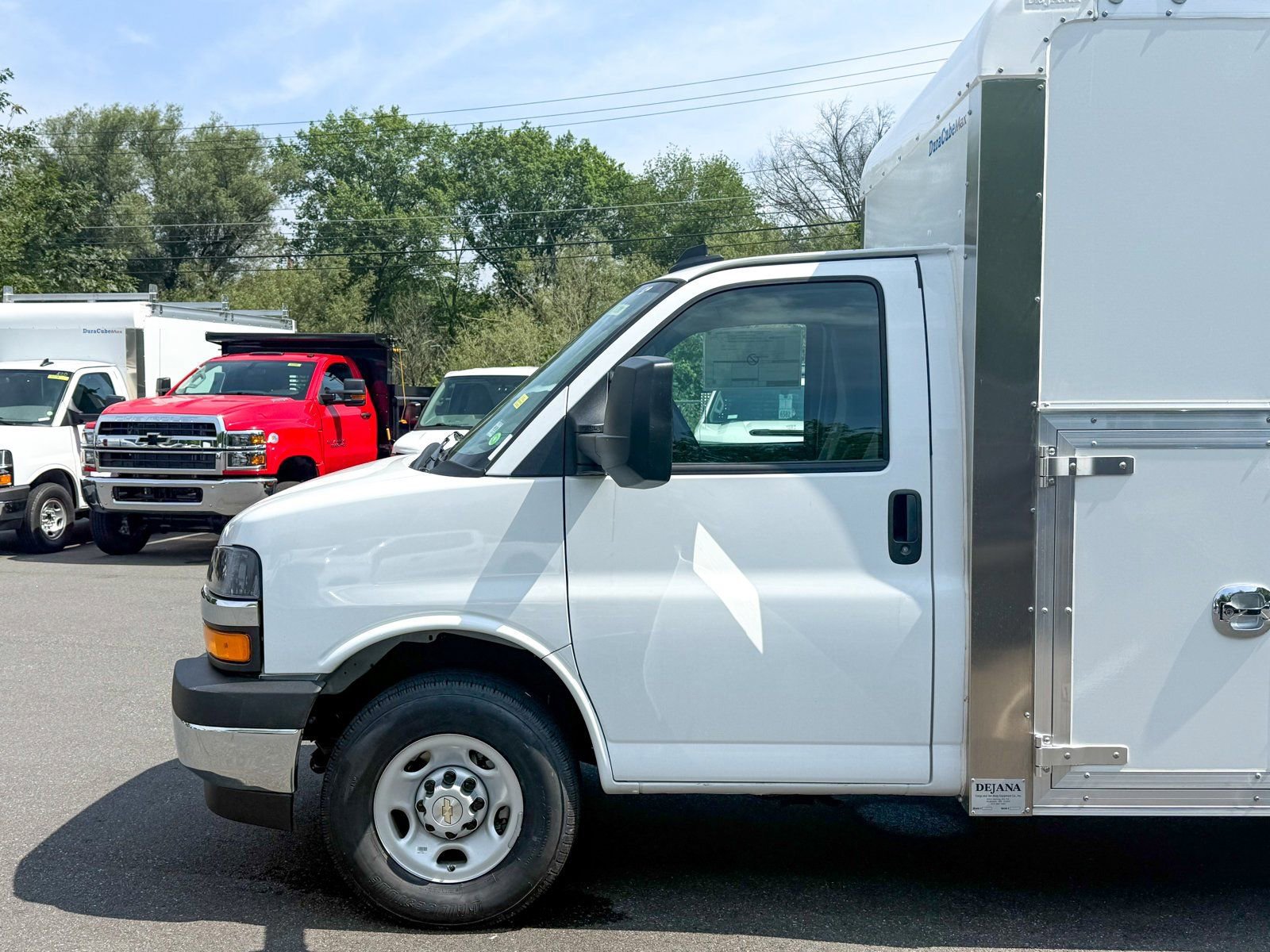 New 2025 Chevrolet Express 3500 w/ Power Convenience Package RWD image 15