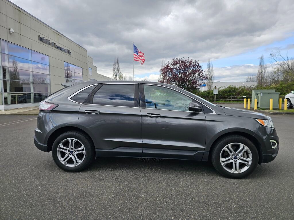Used 2017 Ford Edge Titanium w/ Technology Package image 8