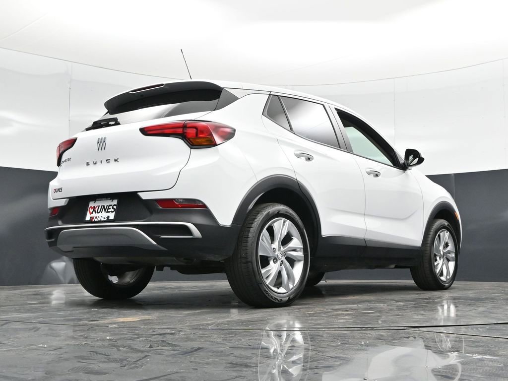 Used 2025 Buick Encore GX Preferred AWD/4WD image 44