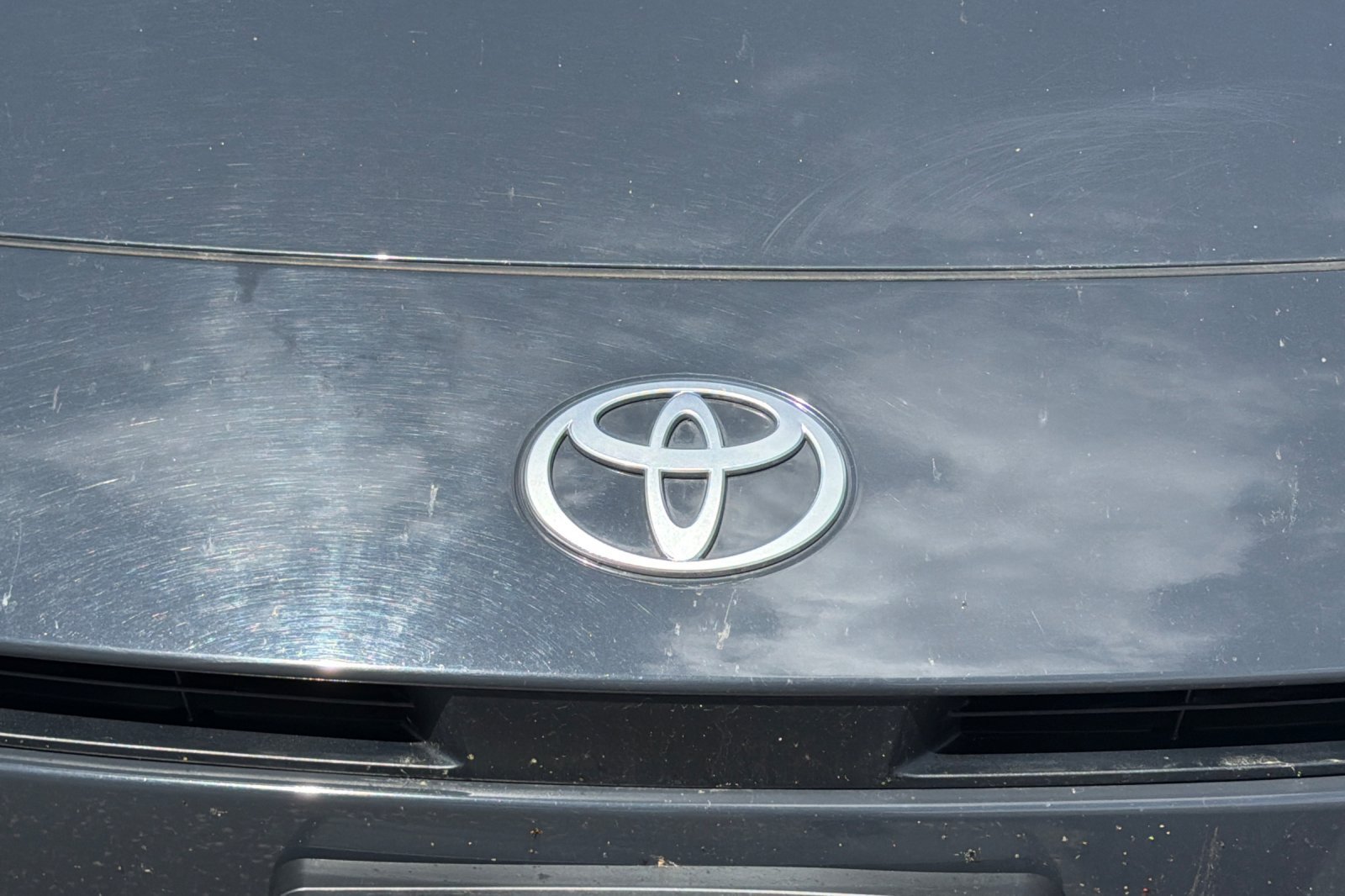 Used 2025 Toyota Camry SE FWD image 38