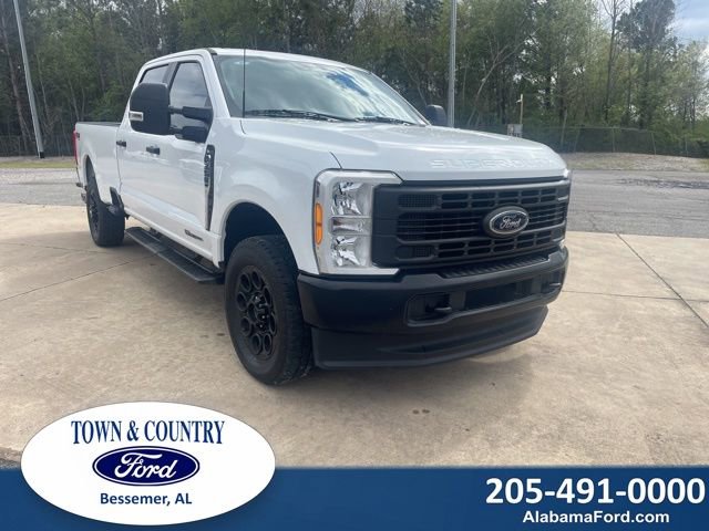 Used 2023 Ford F350 XL image 1