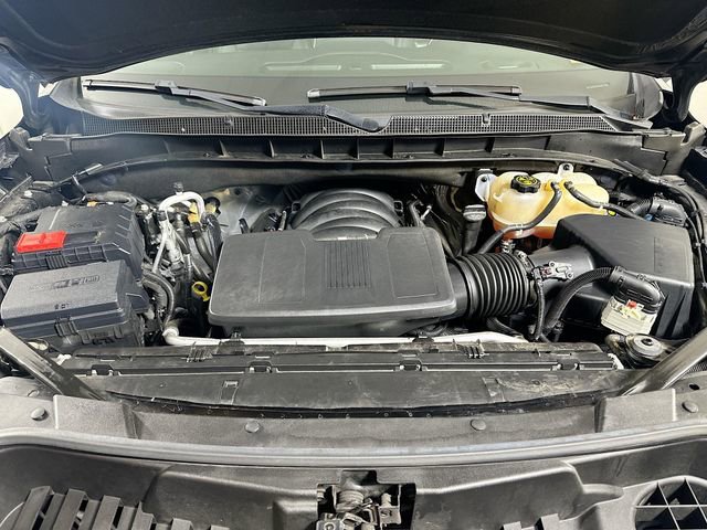 Used 2022 Chevrolet Tahoe RST w/ Luxury Package AWD/4WD image 34