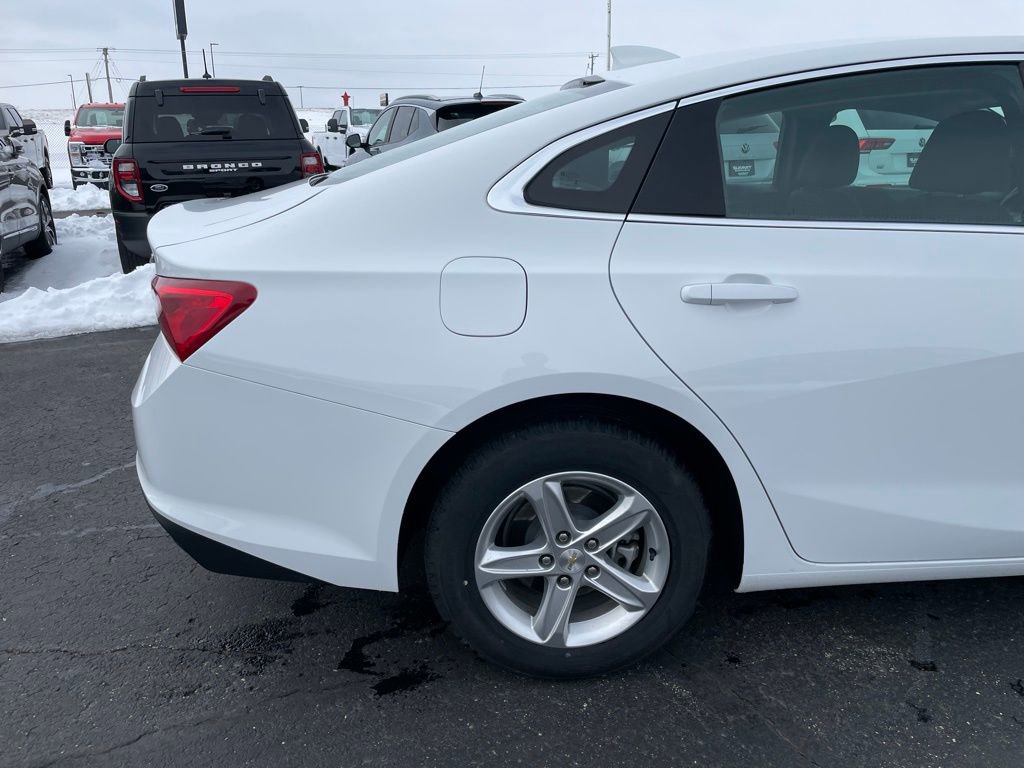 Used 2023 Chevrolet Malibu LT FWD image 27