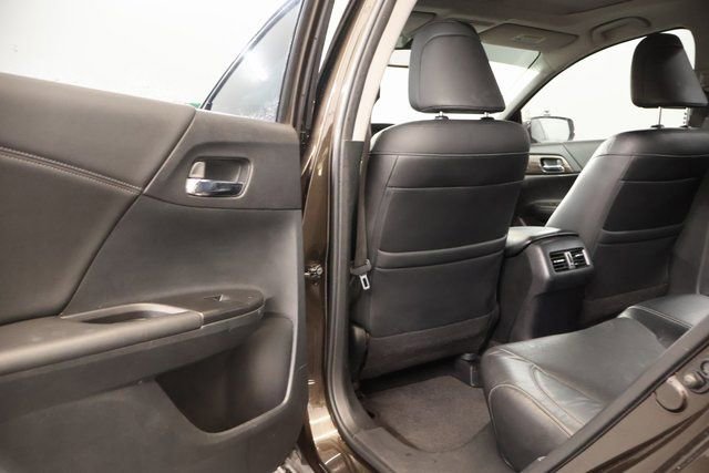 Used 2016 Honda Accord EX-L image 28