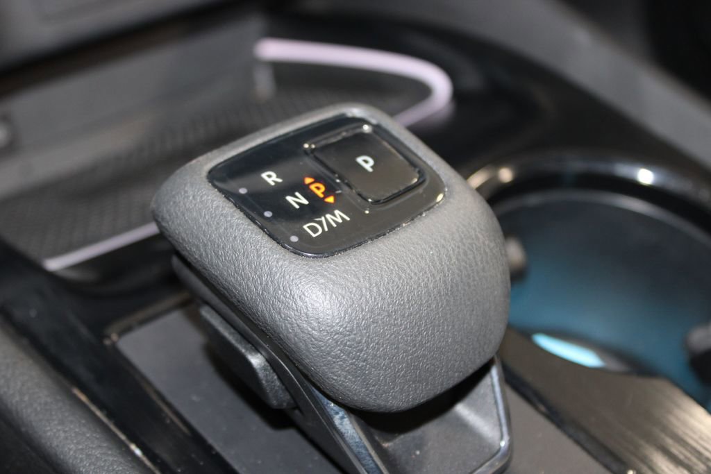 Used 2024 Nissan Rogue SL FWD image 27