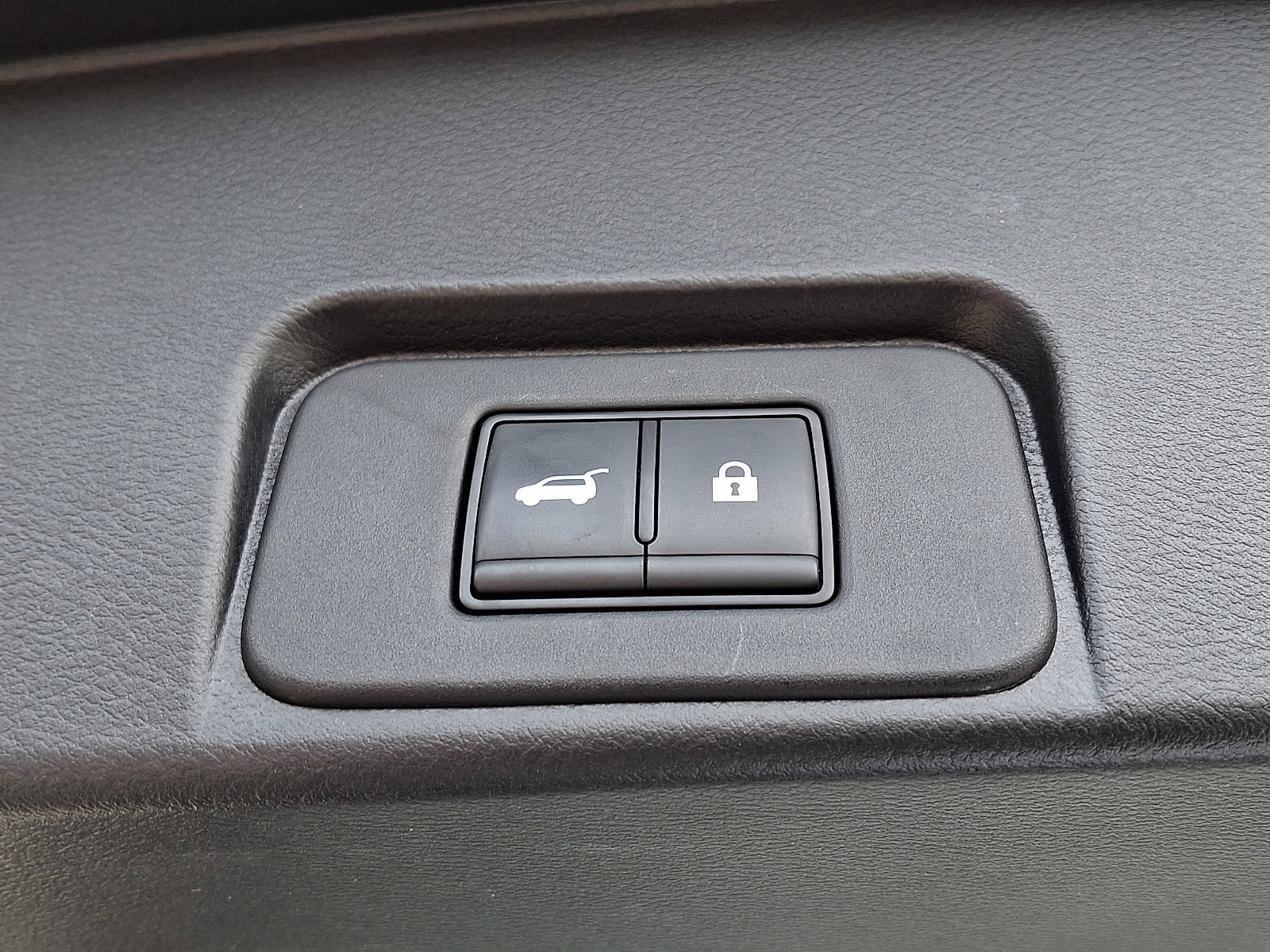 Certified 2023 Nissan Rogue SV w/ SV Premium B Package AWD/4WD image 31