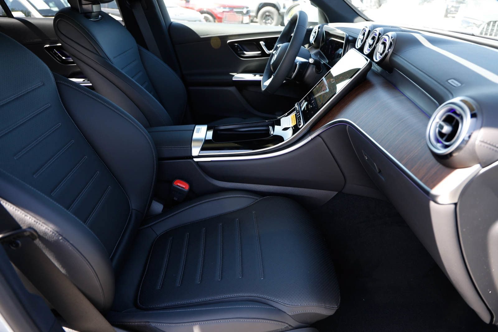 New 2026 Mercedes-Benz GLC 300 4MATIC image 17