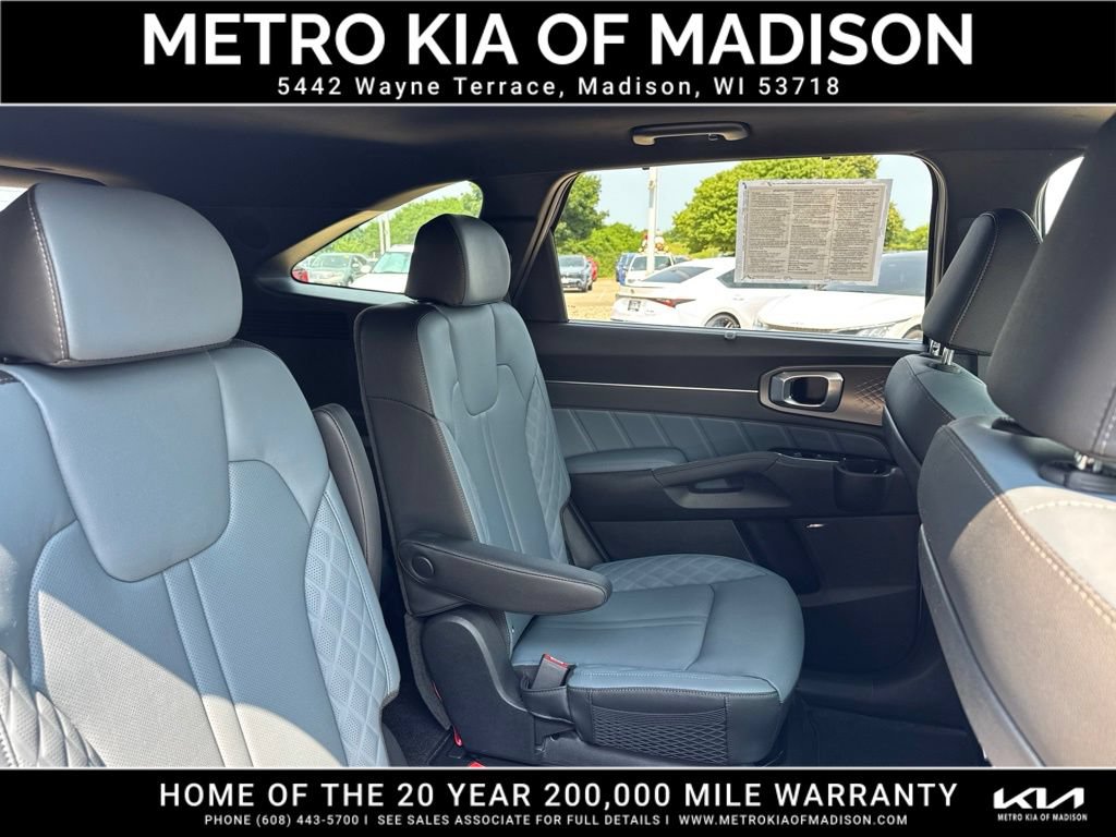 Used 2025 Kia Sorento SX Prestige AWD/4WD image 46