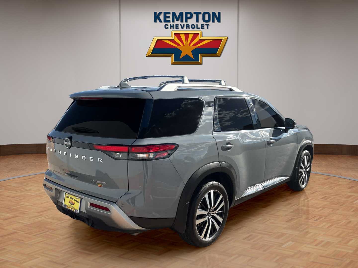 Used 2025 Nissan Pathfinder Platinum w/ Cargo Package FWD image 6