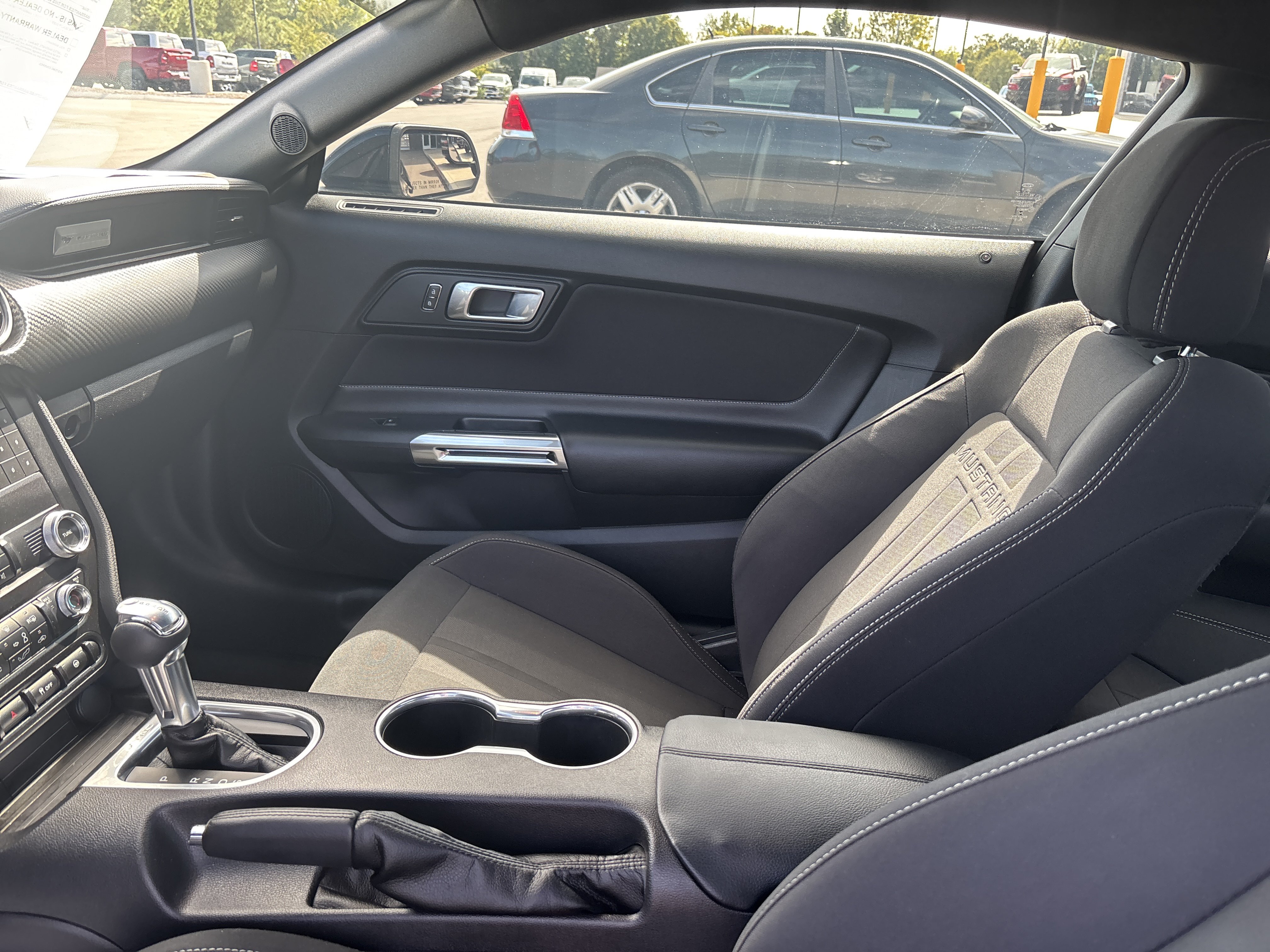 Used 2019 Ford Mustang Coupe RWD image 15