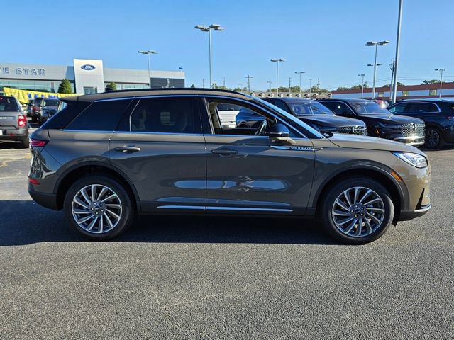 New 2025 Lincoln Corsair Reserve w/ Equipment Group 202A image 9