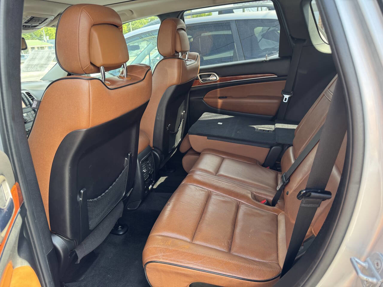 Used 2012 Jeep Grand Cherokee Overland image 28