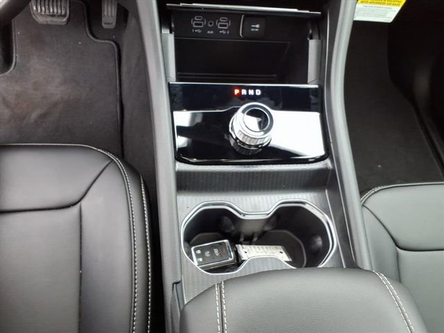 New 2026 Jeep Grand Cherokee Limited w/ Limited Altitude Package image 16