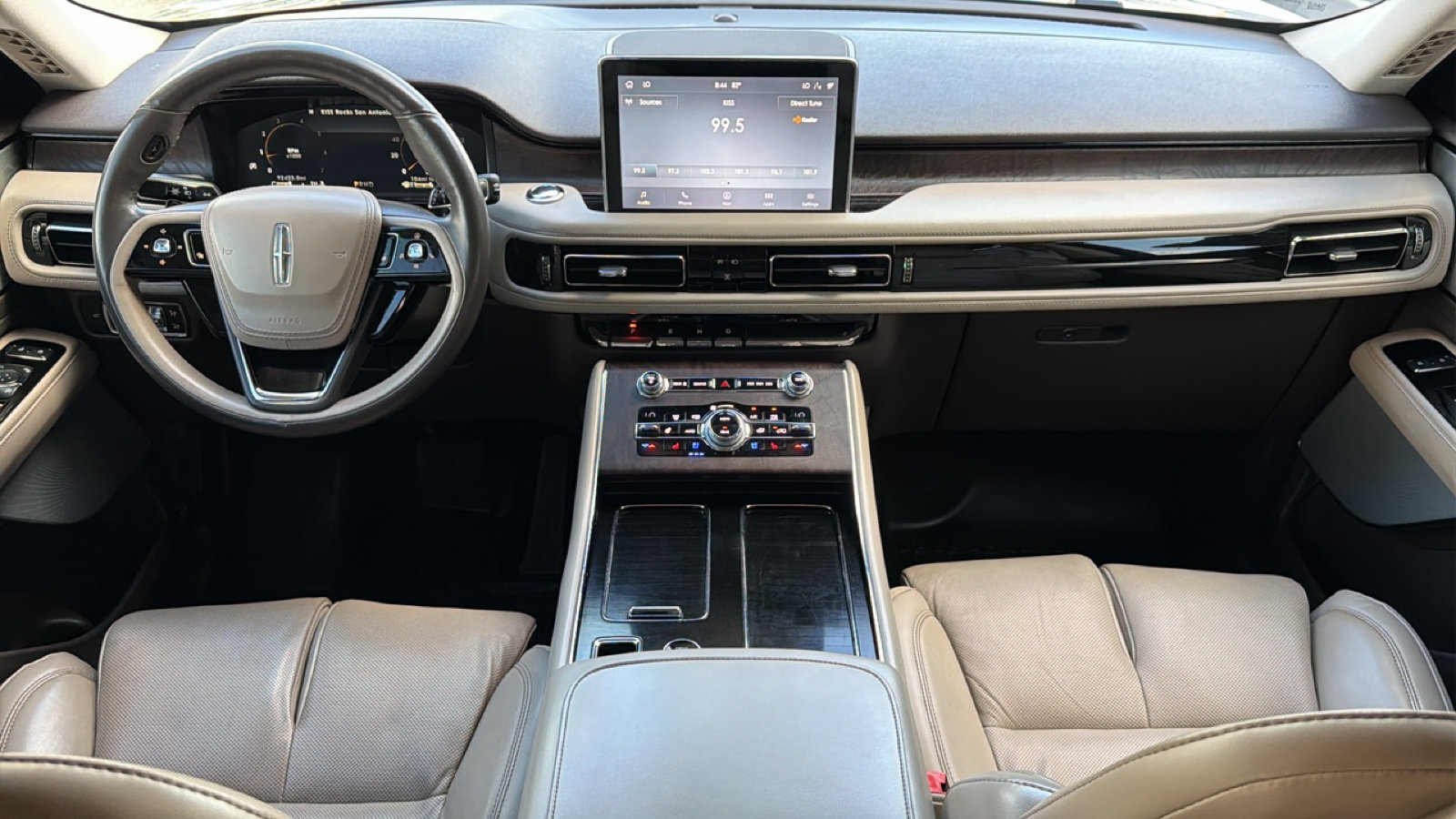 Used 2020 Lincoln Aviator Reserve w/ Equipment Group 201A RWD image 27