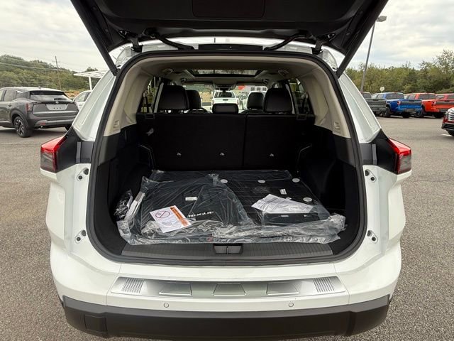 New 2026 Nissan Rogue SV w/ SV Premium Package image 17