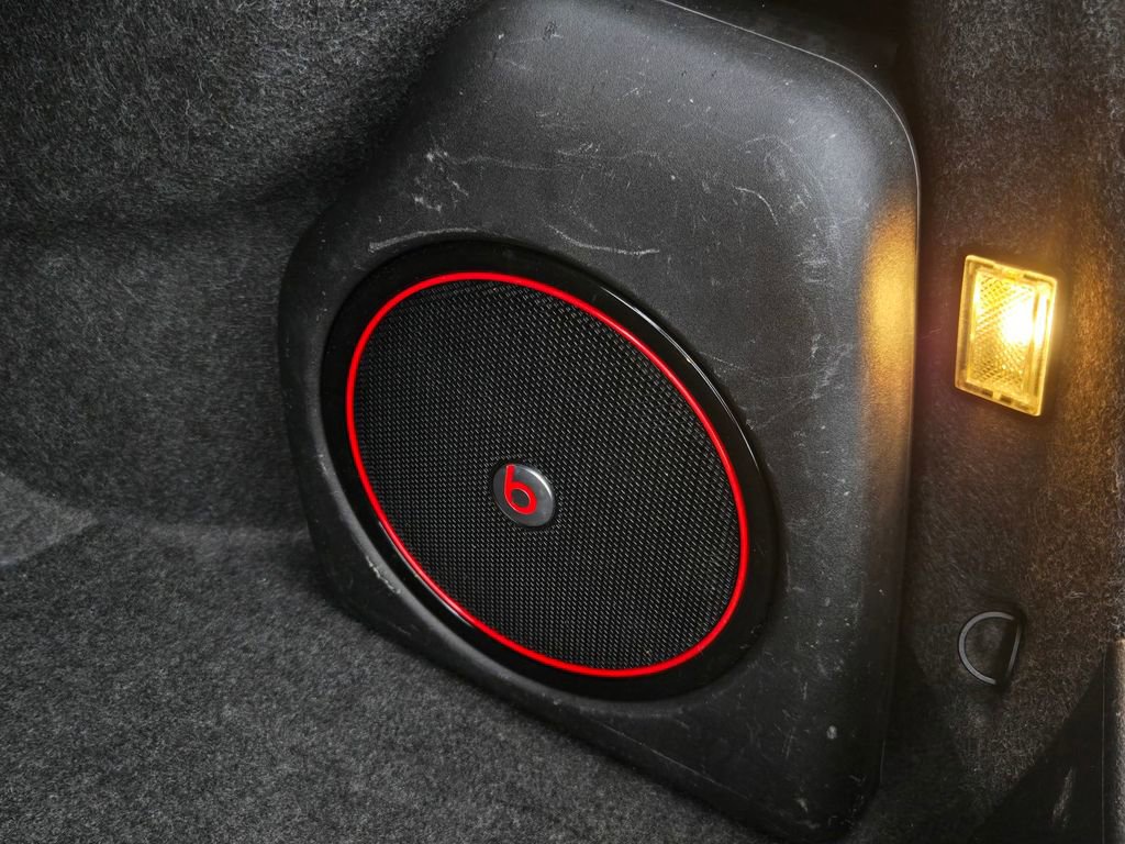 Used 2017 Chrysler 300 S image 27