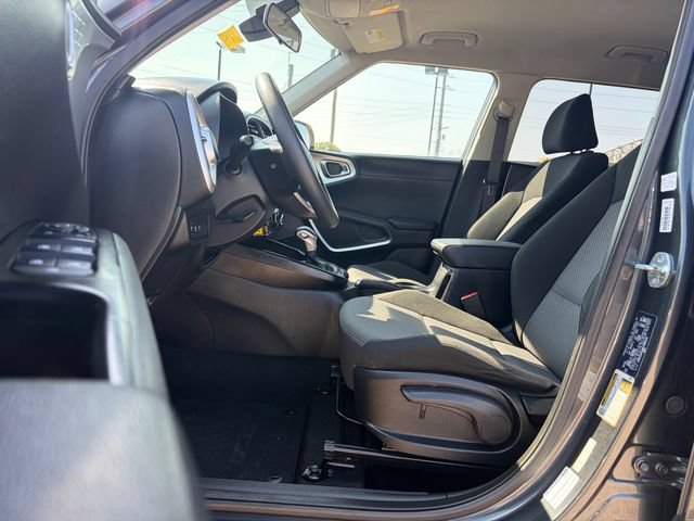 Certified 2024 Kia Soul LX w/ Option Group 015 FWD image 22