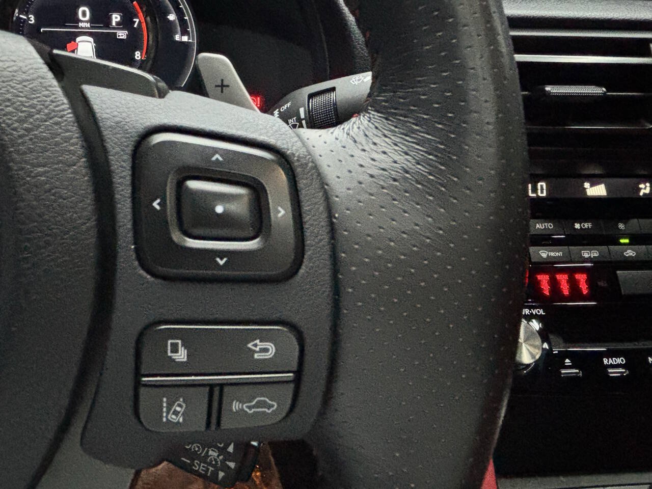 Used 2024 Lexus IS 350 F Sport RWD image 21