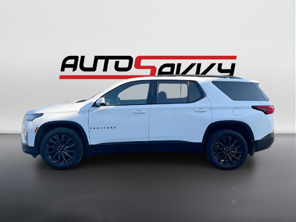 Used 2023 Chevrolet Traverse RS w/ LPO, Cargo Package FWD image 4