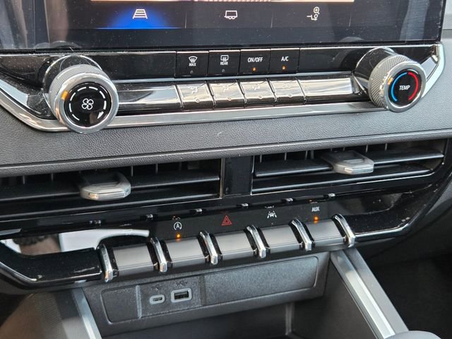 Used 2026 Chevrolet Colorado W/T w/ WT Custom Package image 31